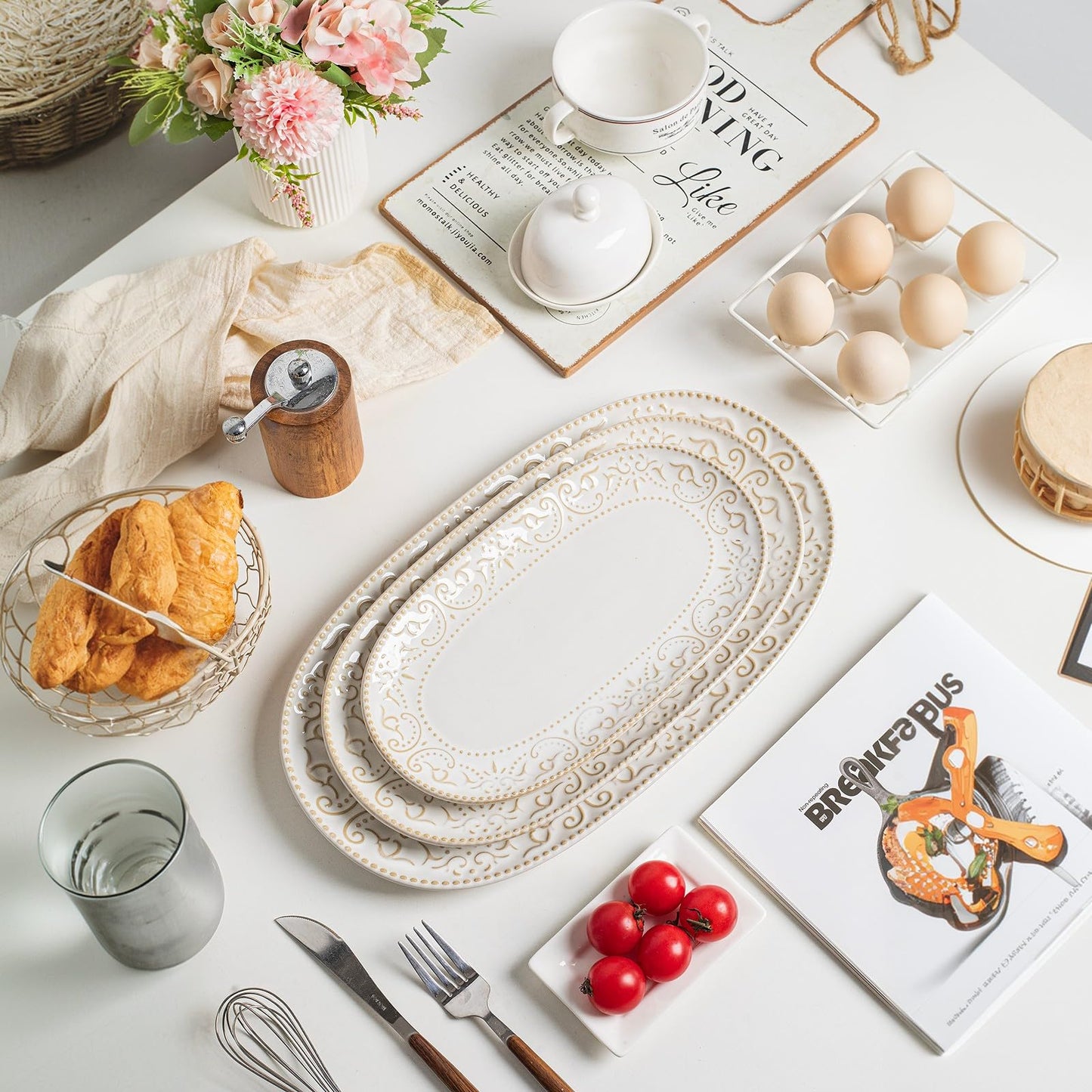 Feenmai Serving Platters Set, 14"/12"/10" Oval Ceramic Serving Plates, Embossed Serving Trays for Party, Oven Dishwasher Safe, Vintage White Serving Dishes for Entertaining, Appetizers, Pasta, Sushi