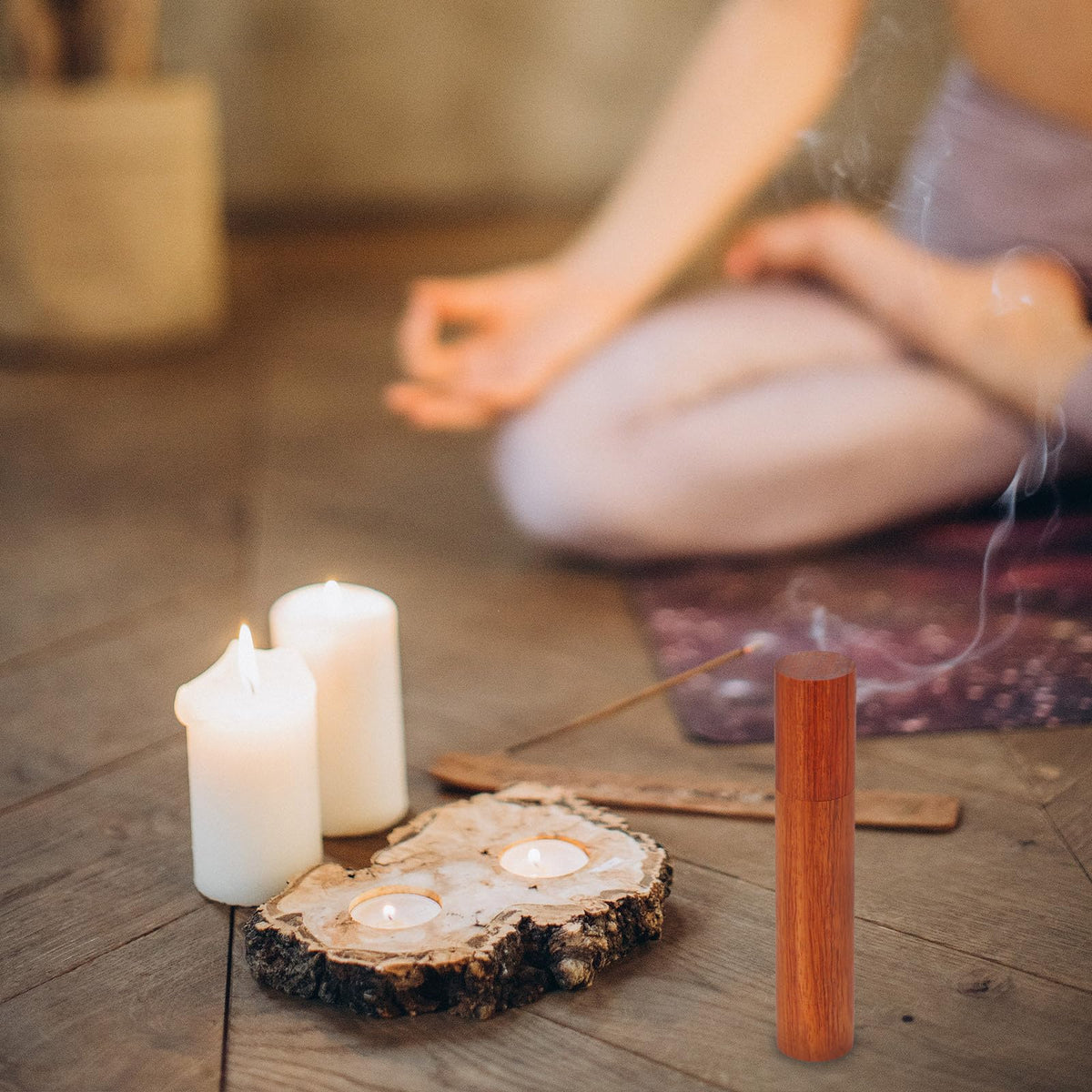 HOMSFOU Natural Incense Tube Storage Holder with Sealing Cover Portable Wooden Incense Stick Storage Tube for Home Decor and Travel Compact 4.92X3.30X0.82 Inch