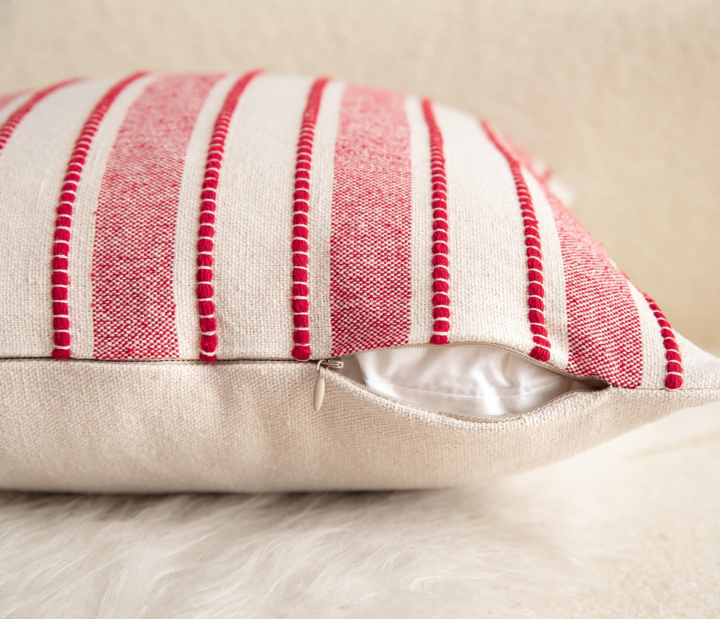 Cethom Christmas Pillow Covers, Boho Textured Red Pillow Case, Pillow Covers 18 x 18 Inch Set of 2 Christmas Decorative, Chair Sofa Bedroom Living Room Home Holiday Decor Cushion Case