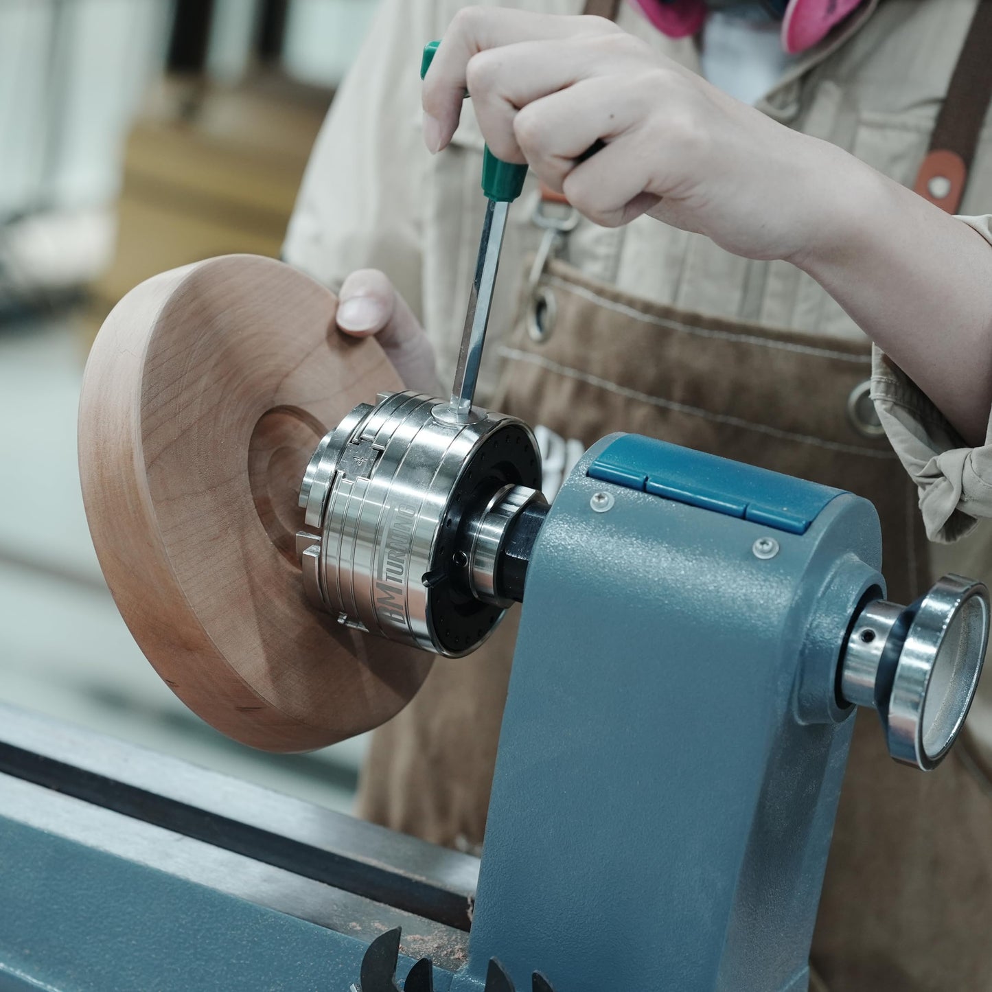 BMTURNING 4” Self-Centering Four-Jaw Universal Chuck for Spindle and Faceplate Work for Woodturning Lathe, Compatible with Super NOVA2, G3 Nova.