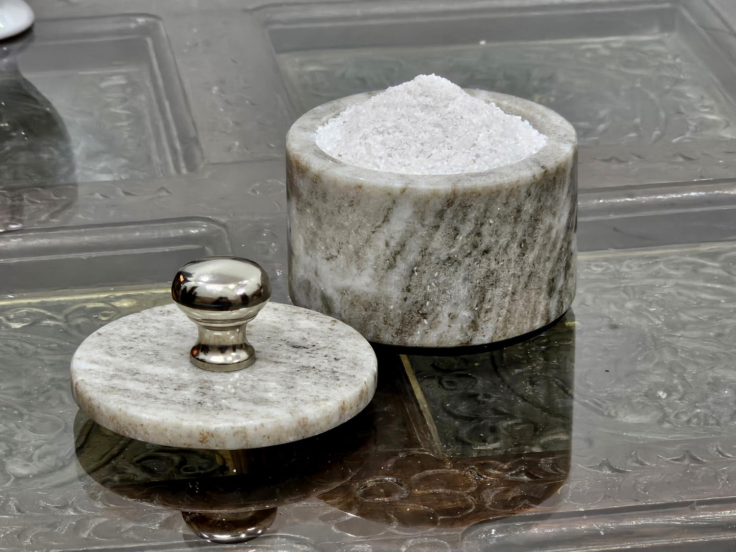 KLEO Marble Salt and Spice Holder with Lid | Small Container (2x3in) | Stone Salt Box/Canister for Kitchen and Dining | Saunf Holder (Beige)