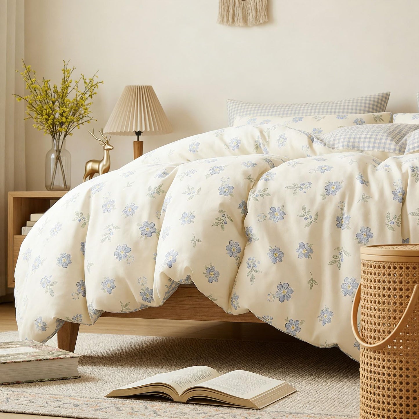 Erwinmu Floral Comforter Set King Size - 3 Pieces Blue Beige Floral Comforter Bedding Sets Reversible Gingham Pattern,King Bed in a Bag with Flowers Comforter and 2 Pillowcases