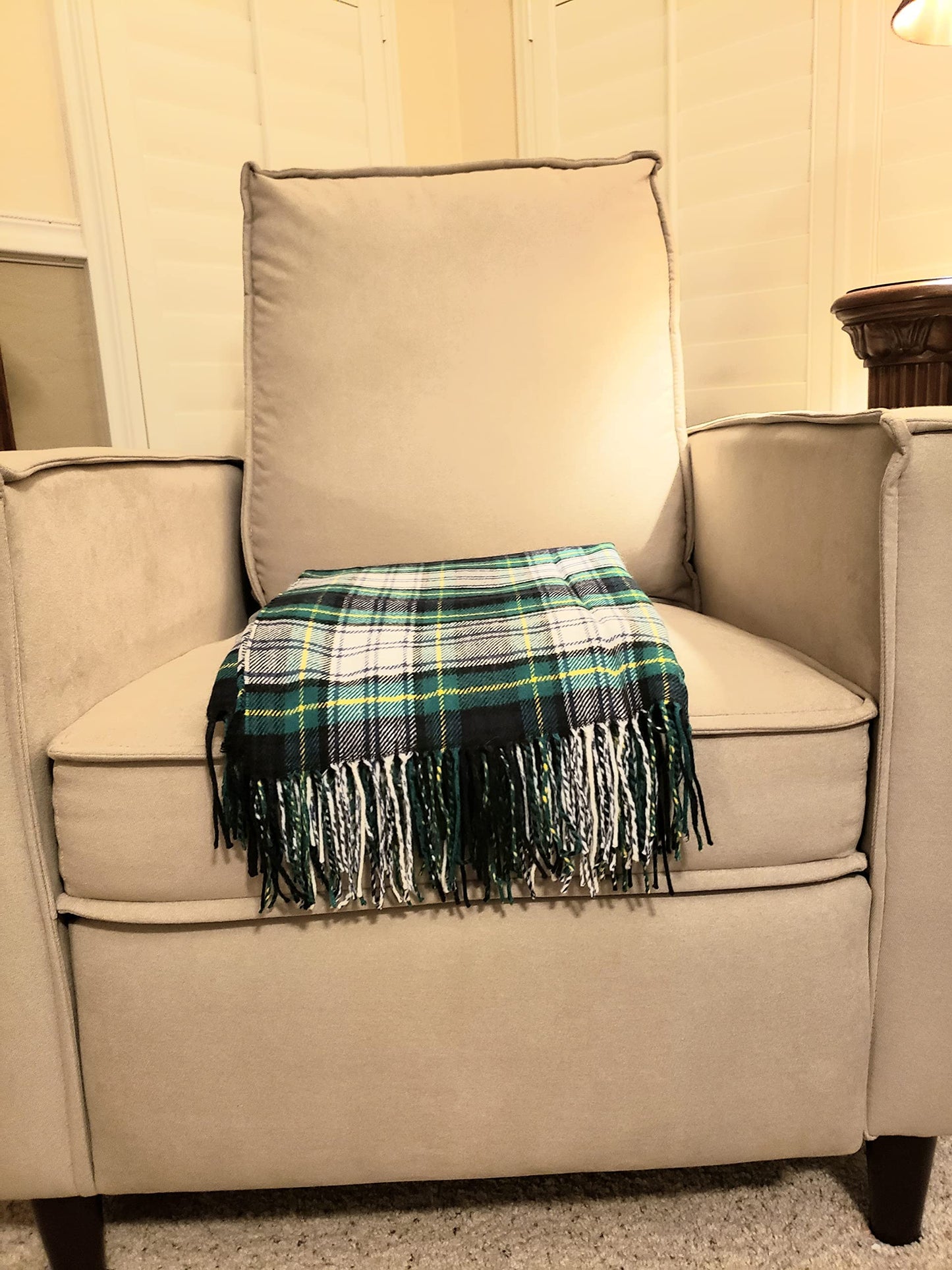 CHEF L HOME & KITCHEN Throw Blanket Green Plaid with Tassels/Fringe- 60" x 50"