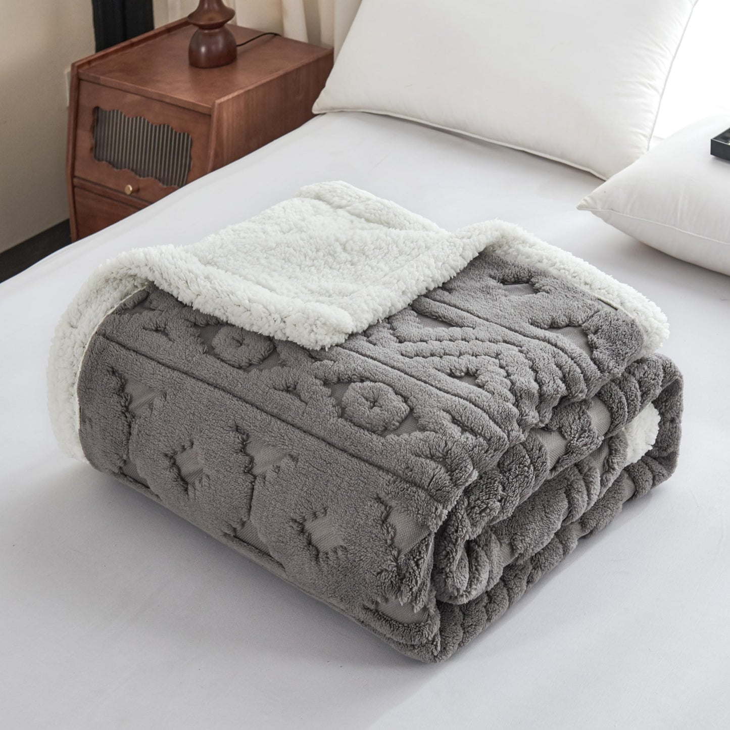 LEVINIS Boho Sherpa Fleece Blanket 80'' × 90'', Ultra Soft Aztec Queen Blanket for All Season, Cozy Plush Bohemian Throw Blankets for Bed/Couch/Sofa/Office/Camping, Dark Grey