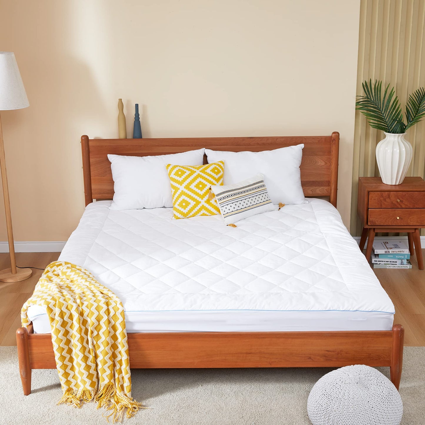 HOMTEC Queen Mattress Pad Cotton Mattress Pad Cover Quilted Mattress Cover 18-22" Deep Pocket Mattress Protector Queen Size Thin Down Alternative Filling Noiseless & Breathable