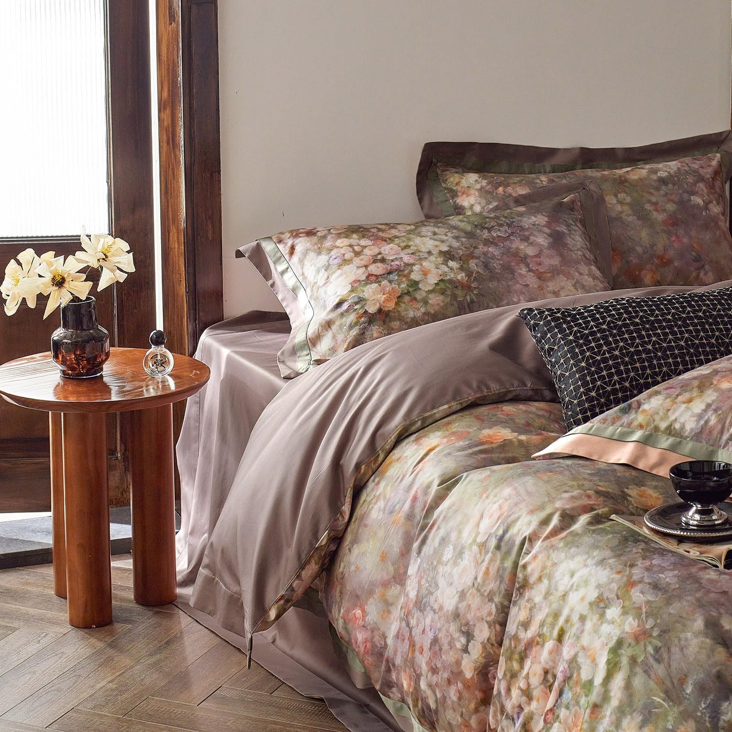 VM VOUGEMARKET Garden Flower Duvet Cover Set Queen,3 Pieces Pink Floral Duvet Cover with 2 Pillow Shams Smooth Silky Long Staple Cotton Bedding Set-Queen,90x90 Inch