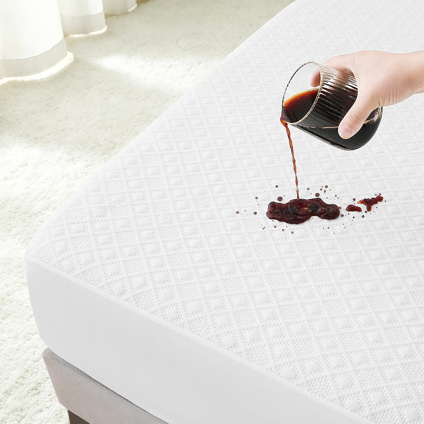 KUUP Waterproof Queen Mattress Protector- Hypoallergenic Odor-Free Rayon Derived from Bamboo, Breathable Cooling 3D Air Noiseless Mattress Cover up to 18" Deep Pockets