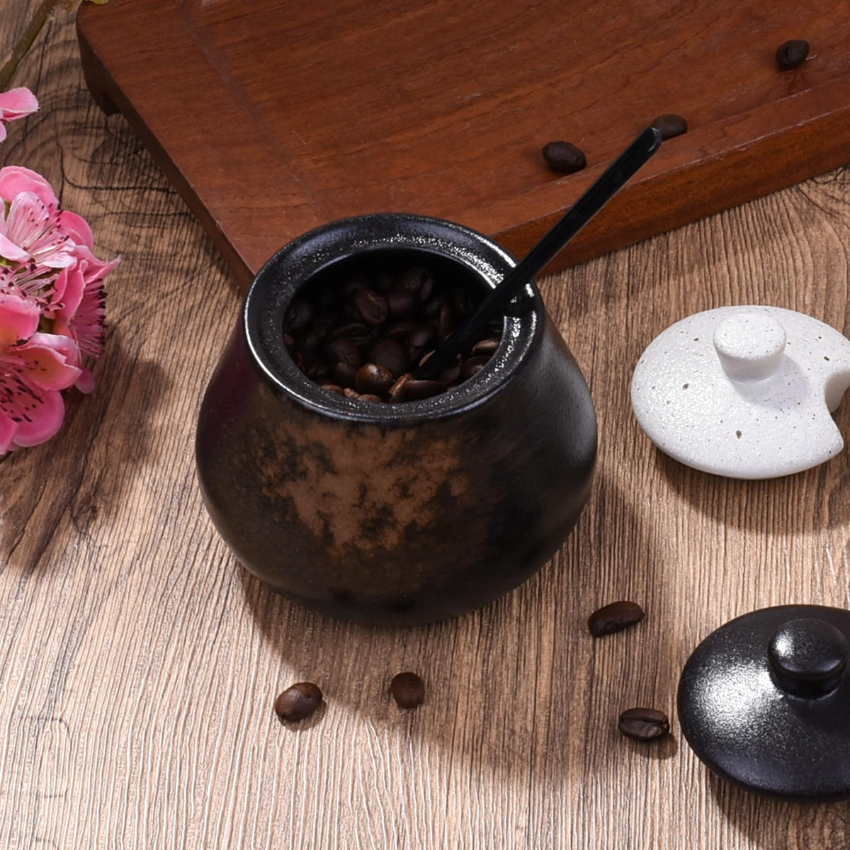 BOSILI Ceramic Sugar Jar Set of 2, Condiment Canisters with Lids and Spoons, Black and White Storage Containers for Sugar, Salt, Spices and Jam