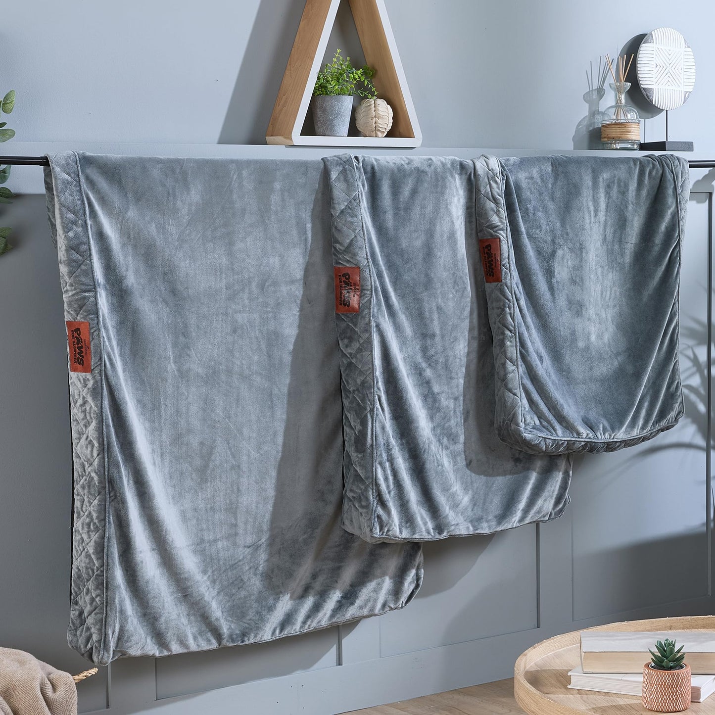 Slumberdown Extra Large Dog Bed Zipped Removable & Washable Replacement/Spare Cover For Large/XL/XXL Pet Beds, Soft Touch Microfleece Velour Cover with Anti Slip Bottom, Grey (L 90cm x W 120cm)