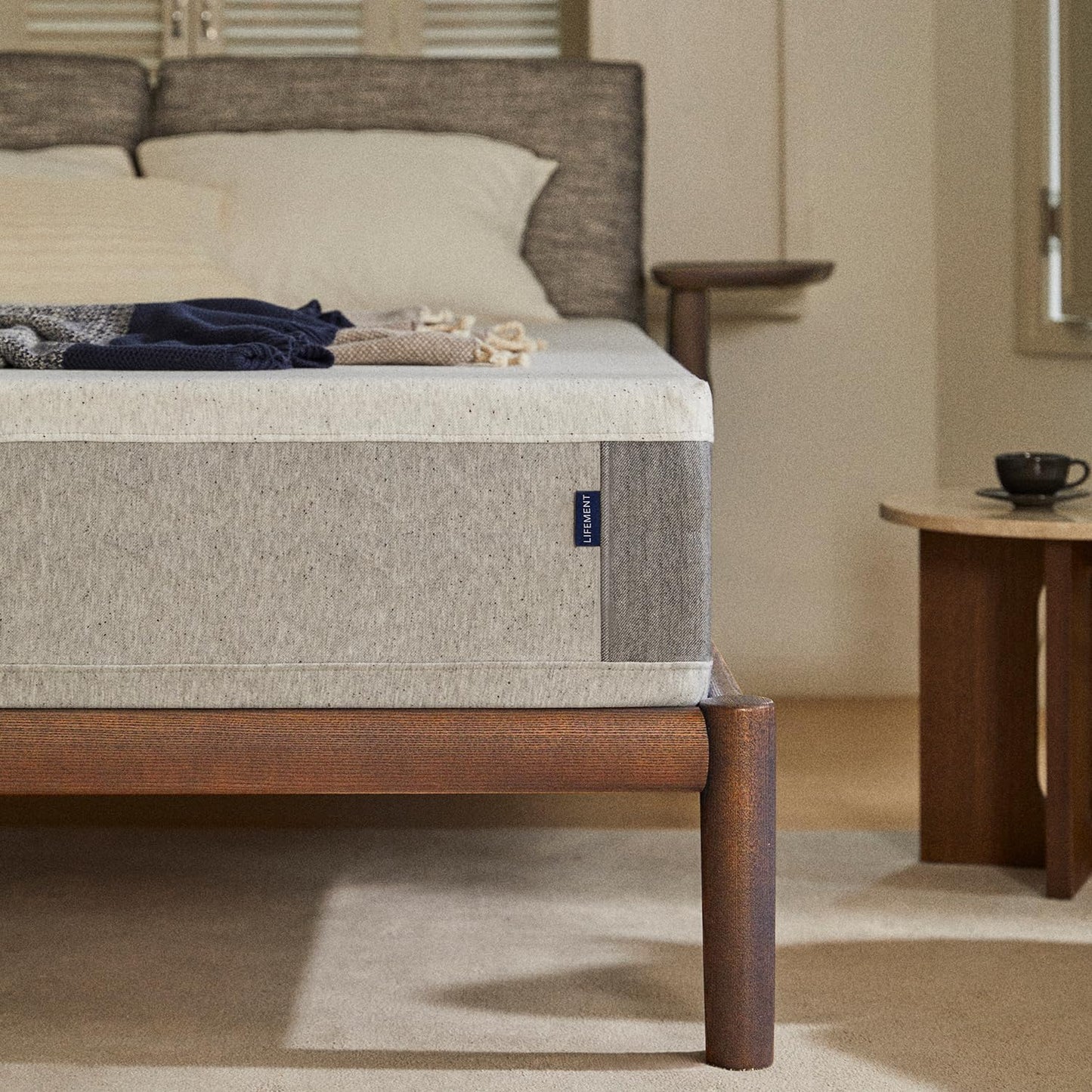 LIFEMENT Twin Mattress for Kids, 6 Inch Twin Bed Mattress, Essential Graphite Cooling Mattress in a Box, Medium Firm Support, Motion Isolation, Pressure Relief, CertiPUR-US Certified, 75''L x 39''W