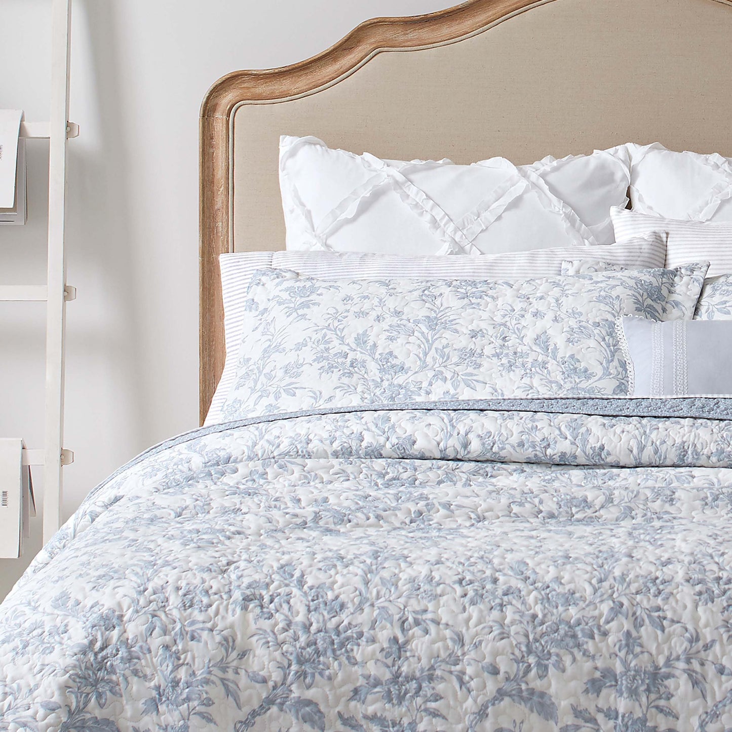 Laura Ashley – Twin Quilt Set, Soft & Lightweight Toile Bedding with Matching Shams, Reversible Floral Room Decor, College Dorm Room Essentials (Amberley Soft Blue)