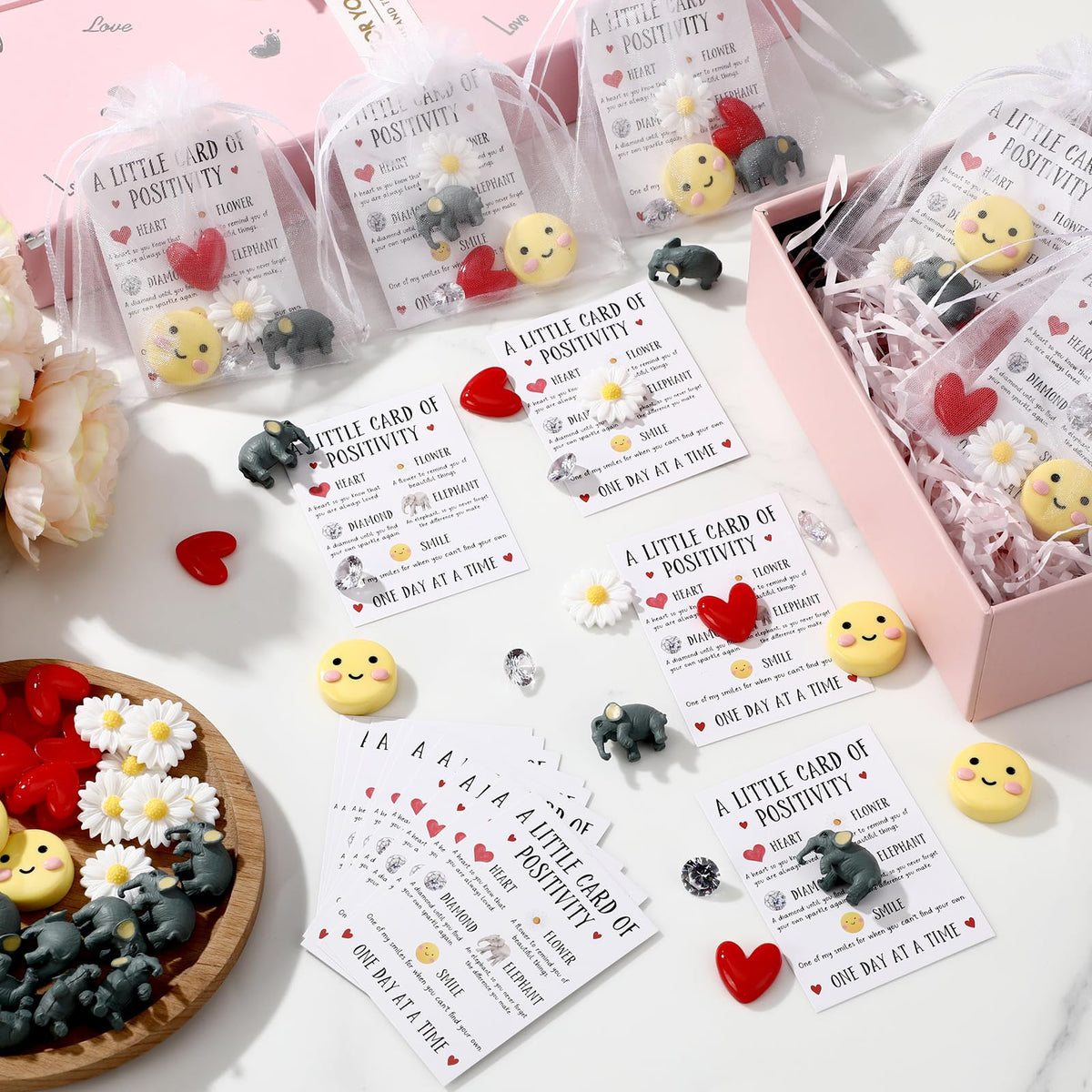 Lincia 20 Set Mother Day Administrative Professional Gifts Bulk Emotional Positivity Support Inspirational Card Pocket Resin Mini Ornament Gifts for Staff Employee Teacher Nurse Coworker (Cute)