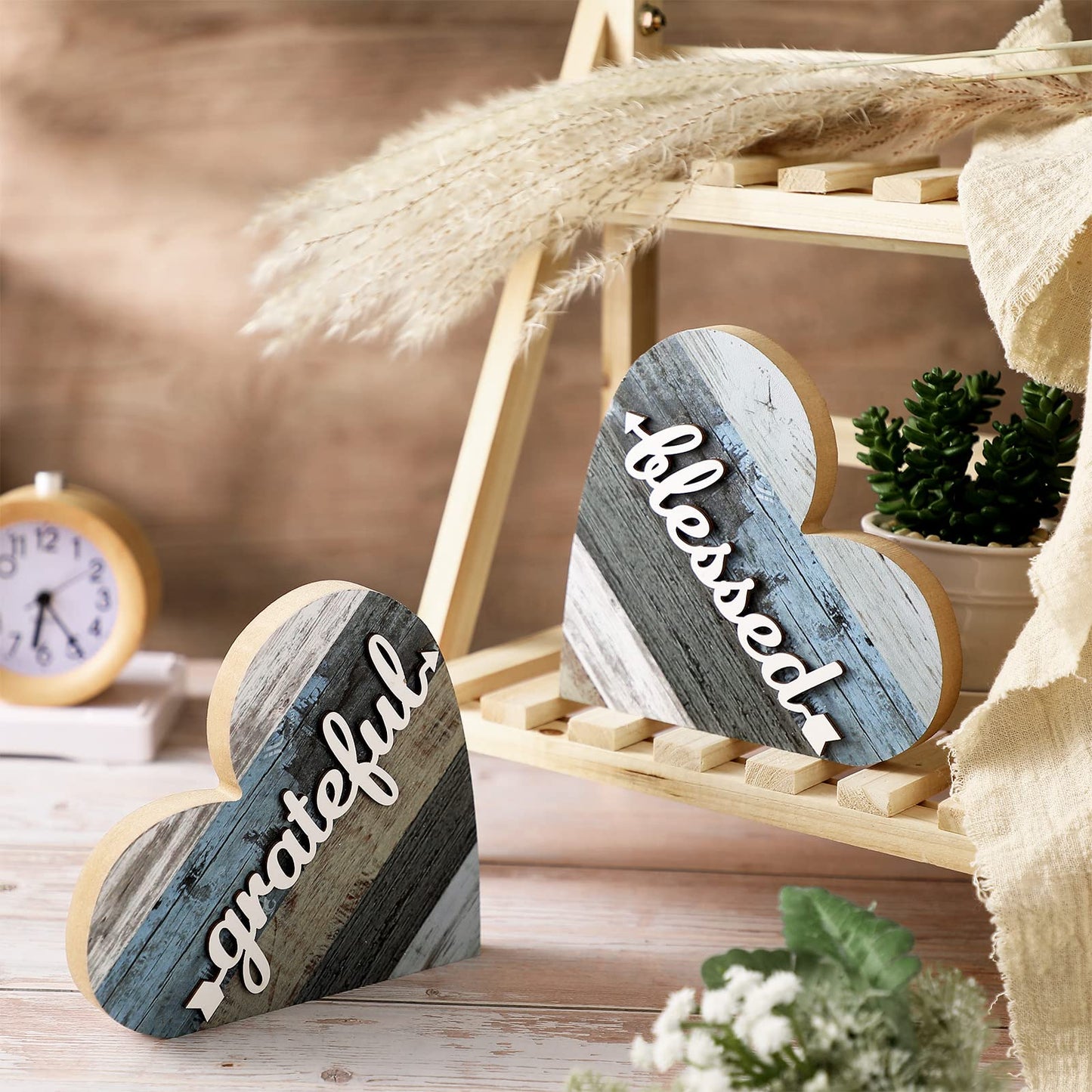 Jetec 2 Pcs Rustic Decorations for Living Room Home Shelf Mantel Entryway Table, Farmhouse Knick Knacks Christian Table Centerpiece Wooden Heart Decor for Dining Room Housewarming Gift(Grateful Style)