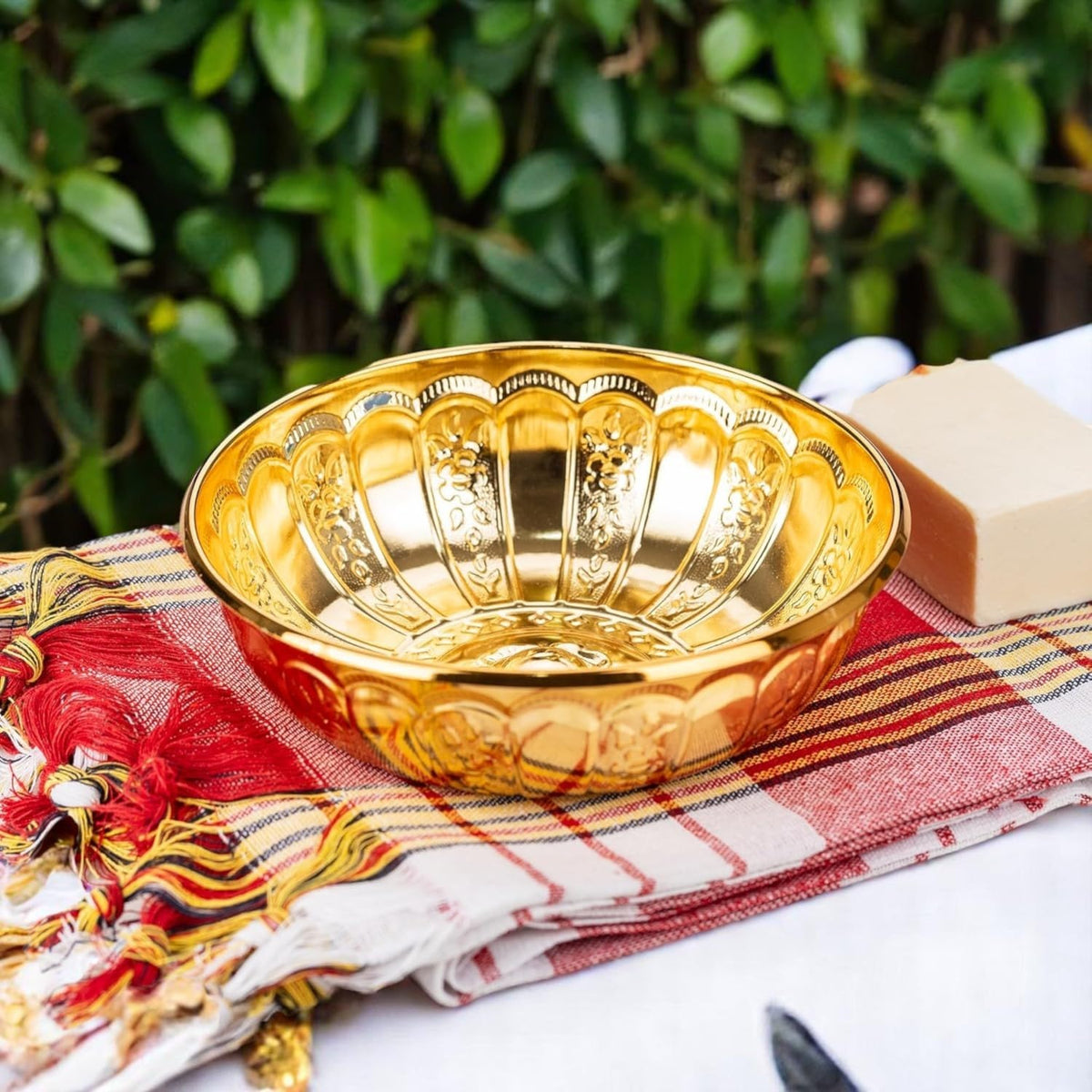 Alisveristime 1.06 Qt Turkish Hammam Bath Bowl, Traditional Metal Construction, Diameter 7.87", Height 2.36" - Multiple Colors Available (Gold)