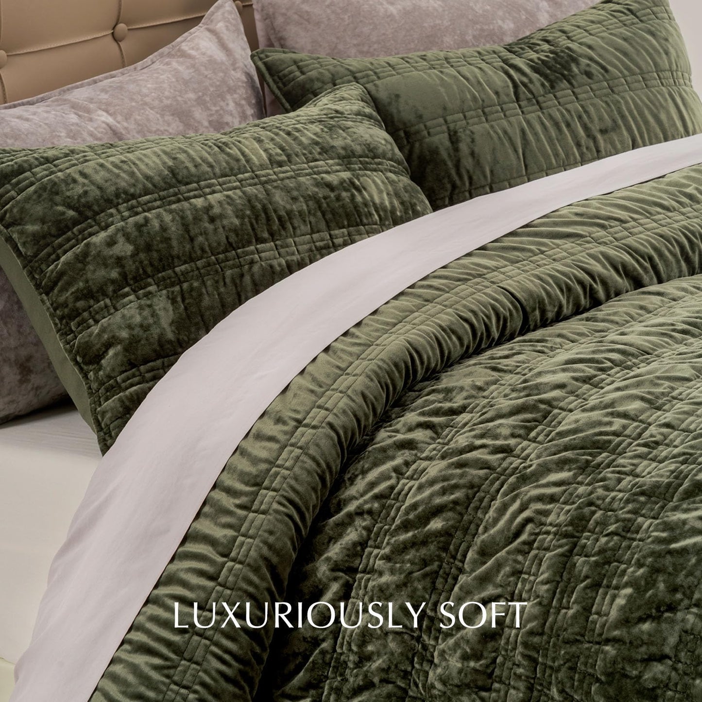 EverGrace Luxury Ruched Velvet Quilt Queen Size, Ultra Soft Bedspread Coverlet Set, Lightweight Velvet Comforter, Quilted Bedding Cover with 2 Matching Shams for All Season, Olive Green