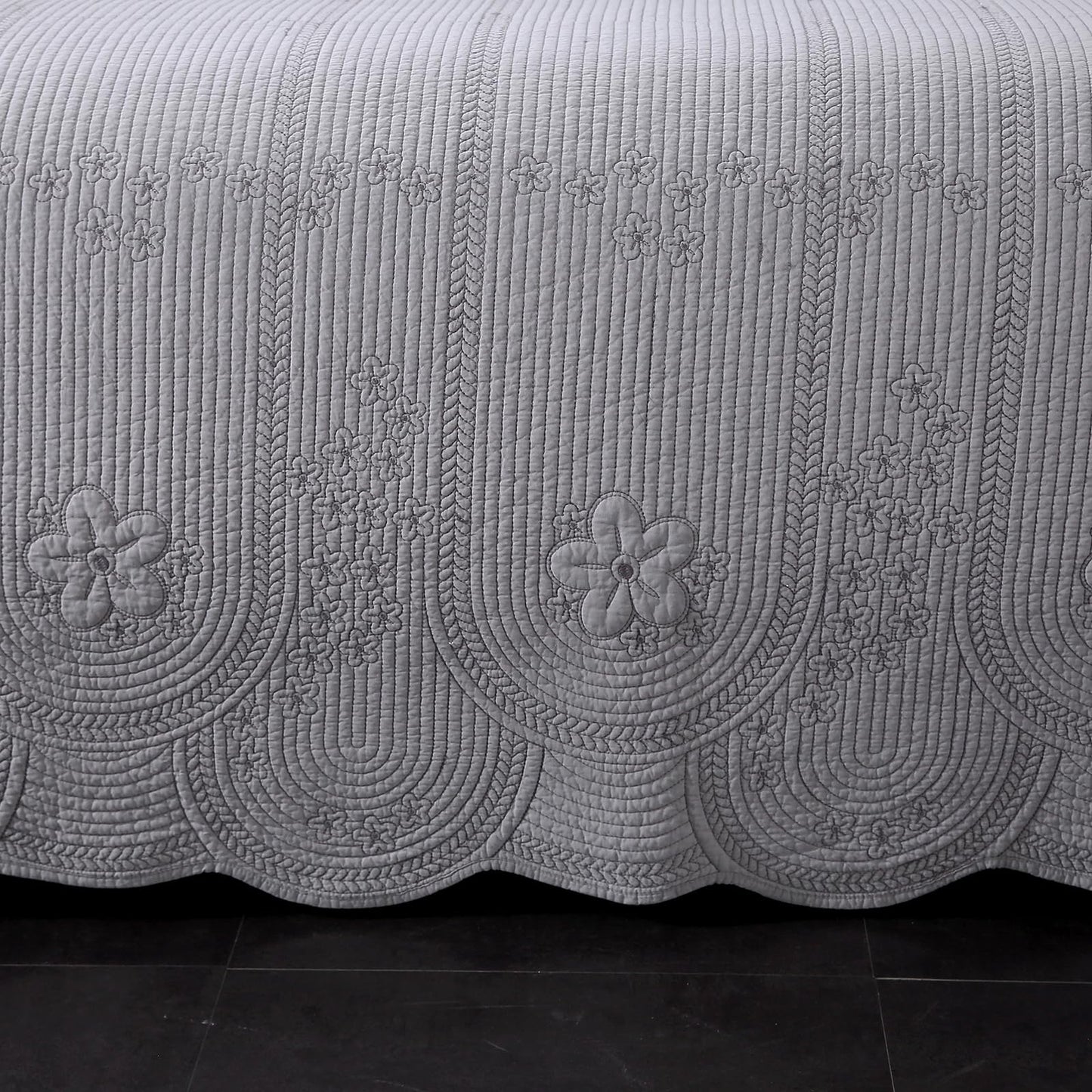 ROOMLIFE Quilt Set Queen Size 3D Floral Embroidery Pattern 3-Piece Cotton Reversible Quilted Embroidered Decorative Bedspreads Coverlet Bedding Set, Lightweight &Soft, All Season(90" X 98") Grey