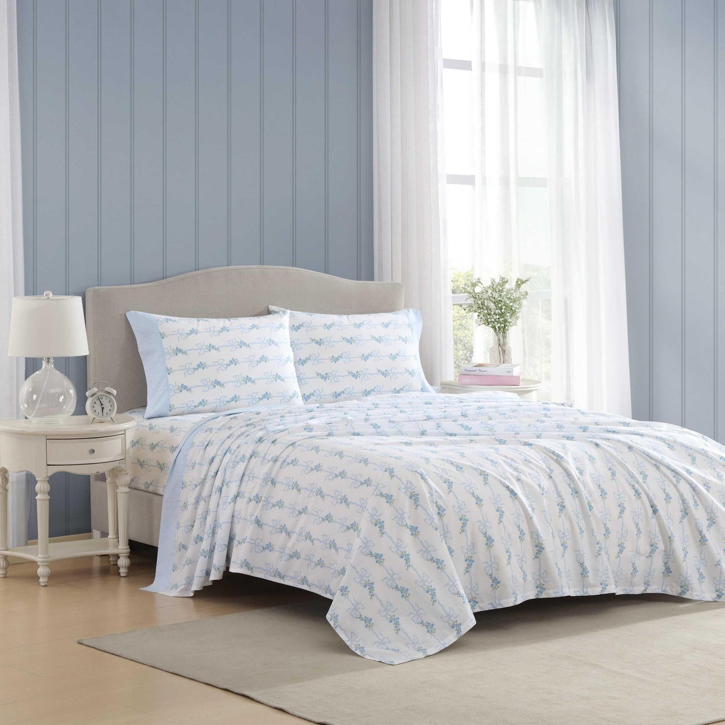 Laura Ashley – Twin Size Sheet Set, Crisp & Lightweight Cotton Percale Bedding with Fitted Sheet and Pillowcase, Floral Room Decor, Deep Pocket, College Dorm Room Essentials (Floral Ribbon Blue)