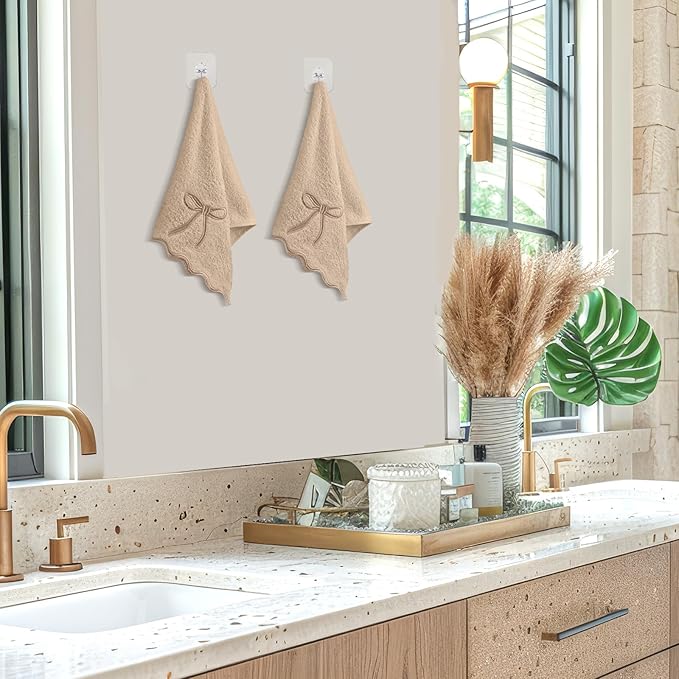 2 Pcs Brown Scalloped Hand Towels