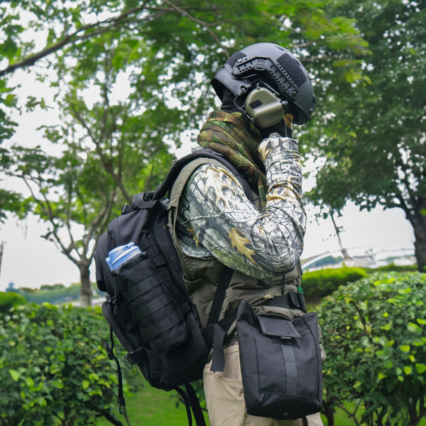 LOOGU Tactical Mesh Net Camo Scarf for Wargame,Sports & Other Outdoor Activities (Woodland Camo)