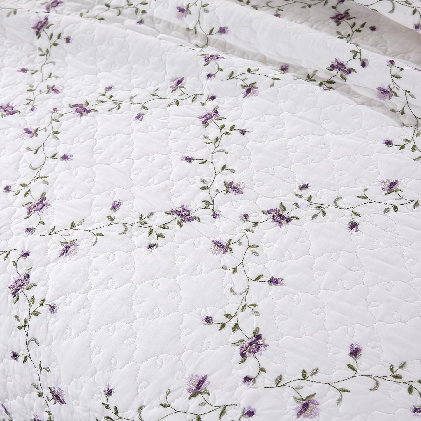 Quilt Set Purple Floral 3D Embroidery Pattern 3 PCS 100% Cotton Reversible Quilted Embroidered Decorative Bedspreads Coverlet Set, Lightweight &Soft Queen Size White Bedding Coverlet for All Season