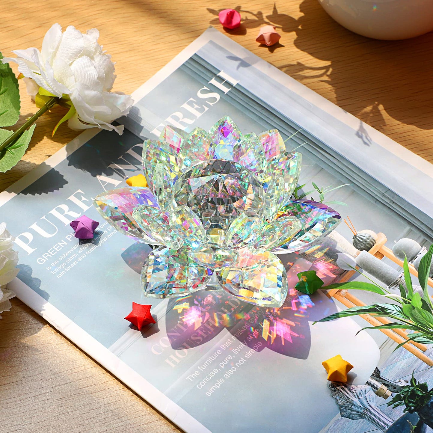 OwnMy Sparkle Crystal Lotus Flower Figurines Decorative Lotus Flower Ornament, 5 Inch Glass Lotus Feng Shui Decor Crystal Flower Paperweight for Home Office Tabletop Centerpieces