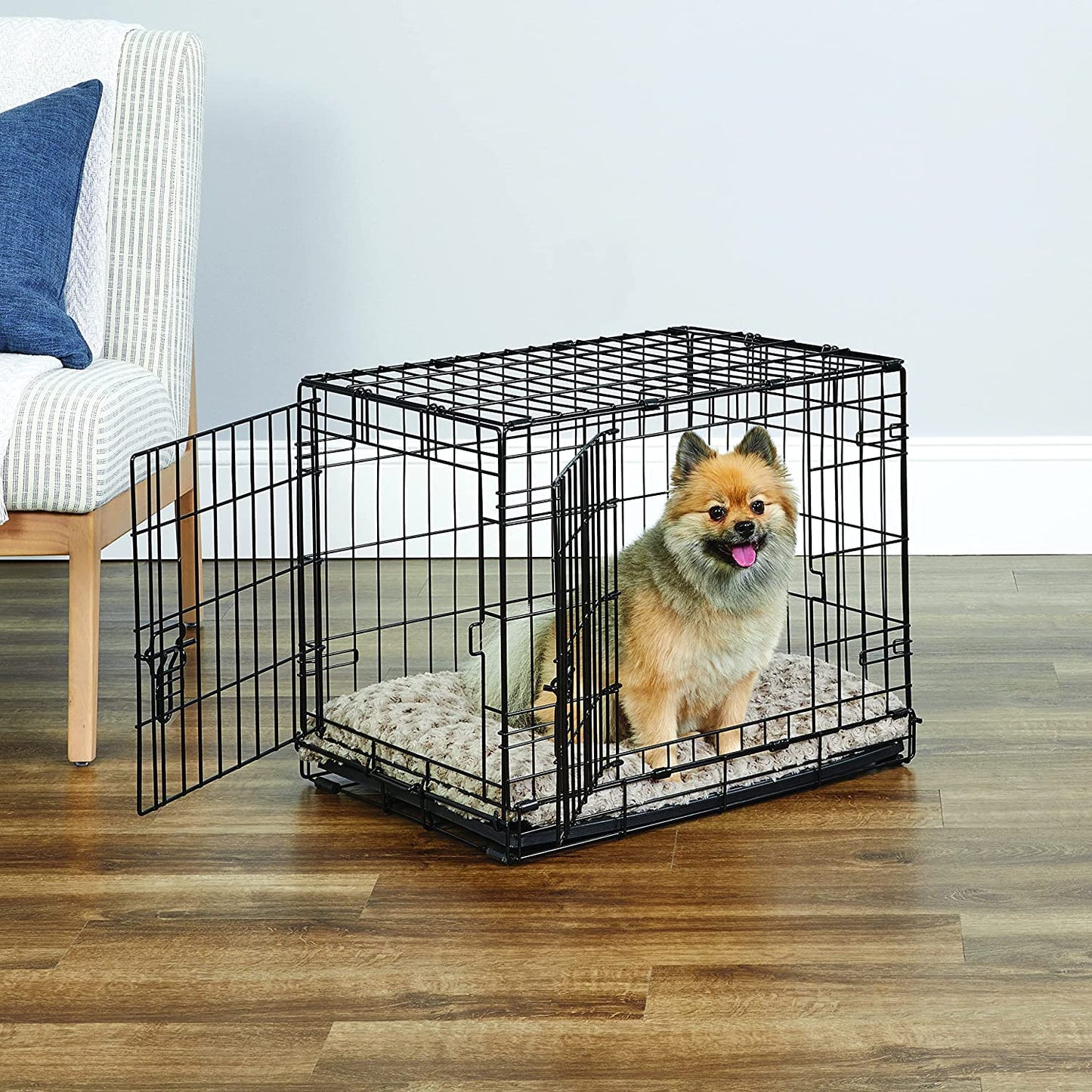 New World Newly Enhanced Double Door 60.96 cm (24-Inch) Dog Crate for Small Dog Breeds; Includes Leak-Proof Pan, Floor Protecting Feet, & New Patented Features; B24