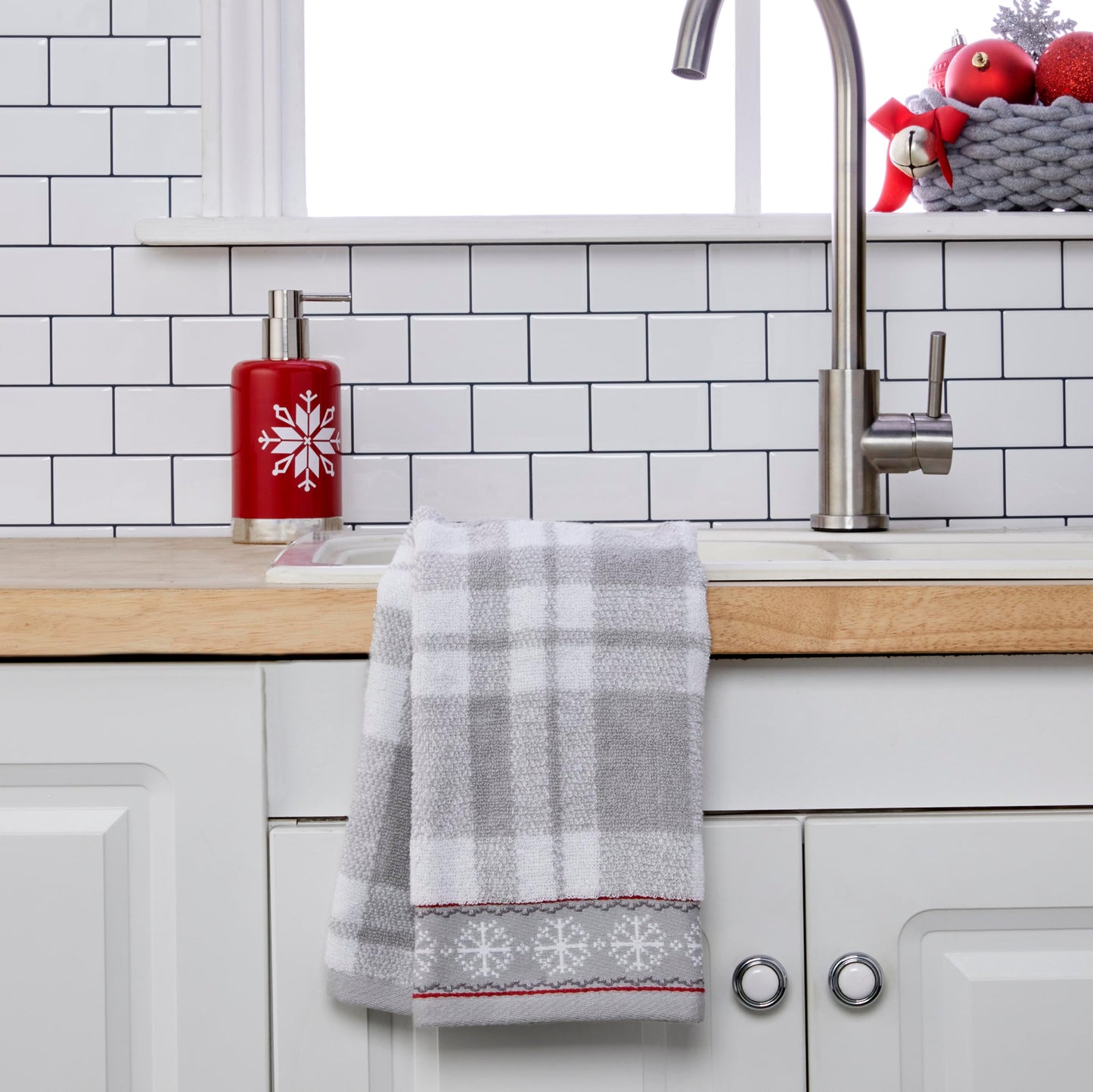 SKL Home Winter/Christmas Whistler Plaid Hand Towel Set for Bath/Kitchen/Bar & Gift, 16" x 25", 2 Count