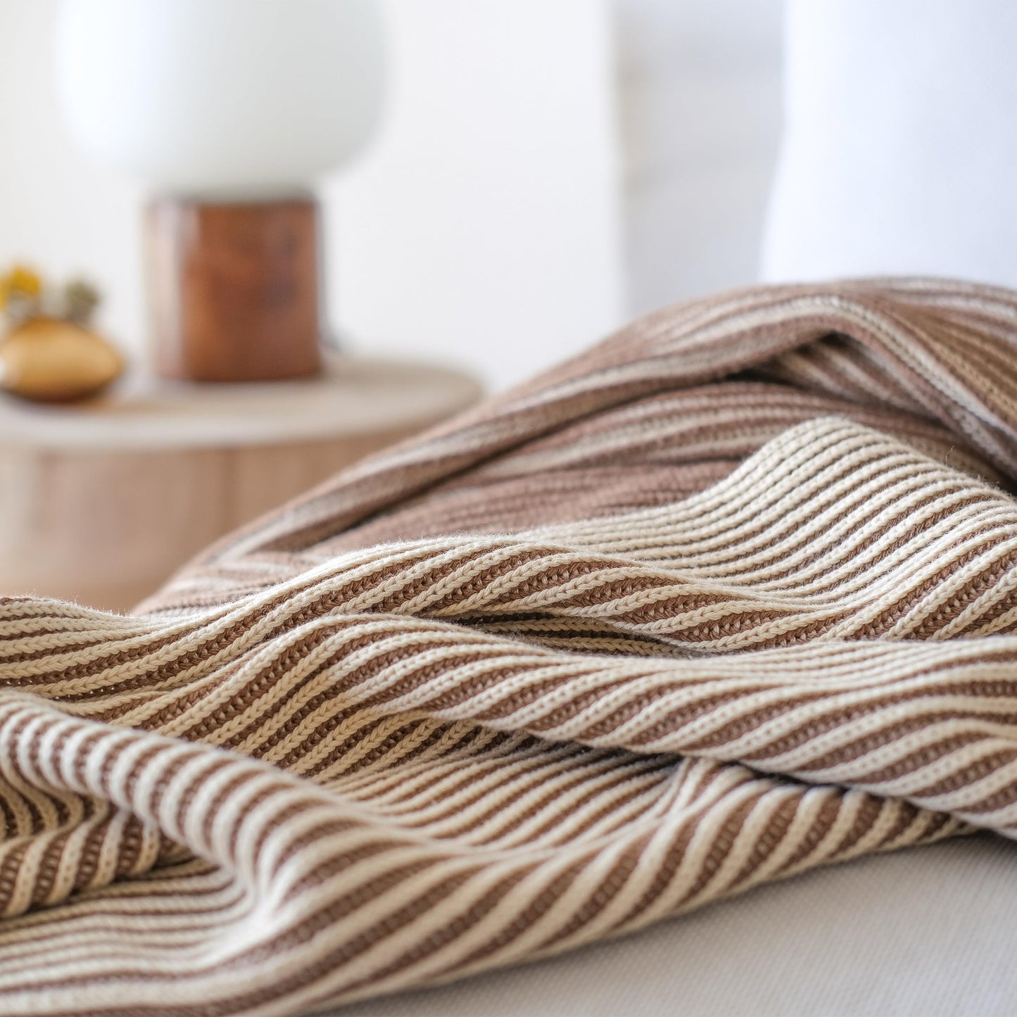 Lumi Living 100% Cotton Two Toned Rib Knit Throw Blanket (50x60 Cacao & Oat Milk)