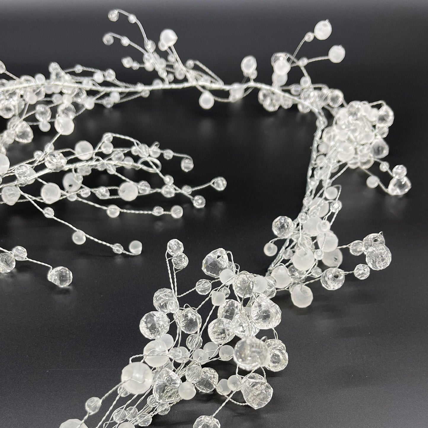 Galt International 192" Acrylic Crystal Diamond Garland Wire String Frosted & Diamond Cut Beaded Glitter Gem String Decorative Garland (Clear/White) (Set of 4x48-in)