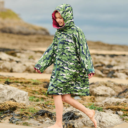 Regatta Kids Oversized Waterproof Changing Robe, Black camo, 9-13 Years