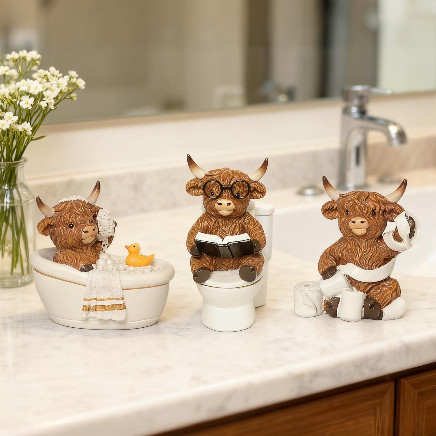 YeehaWhoo Highland Cow Bathroom Decor, Highland Cow Gifts for Women, Cow Figurine with Bathtub/Toilet/Tissue, Xmas Rustic Resin Ornaments Statue for Farmhouse Kitchen Home Table Christmas Decoration