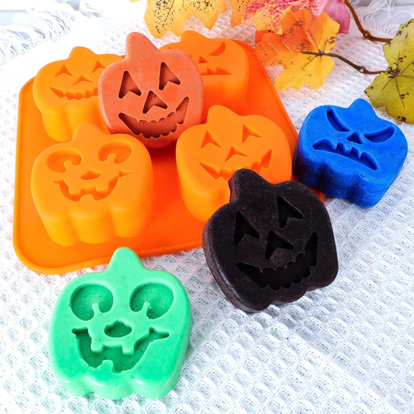 Pumpkin Silicone Mold Halloween Cake Mold 5 Piece Chocolate Molds With Ghost, Bat & Witch Hat Cookie Molds for Candy, Gummy, Jello, Ice Cube, Crayon Melt, Biscuits, Soap Baking