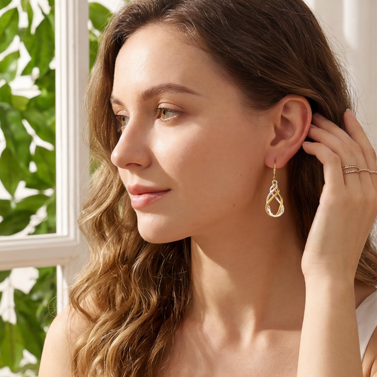 Two Tone Twisted Drop Earrings for Women, 14K Gold and Silver Plated Leverback Dangle Earrings, Hypoallergenic Mixed Metal Teardrop Earring Trendy for Women Jewelry Gifts