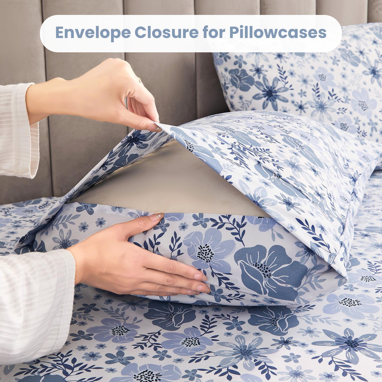 Mooreeke Queen Size Sheets Set - 4 Piece Soft Breathable Microfiber Bed Sheet Set - Blue & White Flower Pattern Sheet Set Queen - Deep Pocket Non-Slip Floral Fitted Sheet Included for All Season