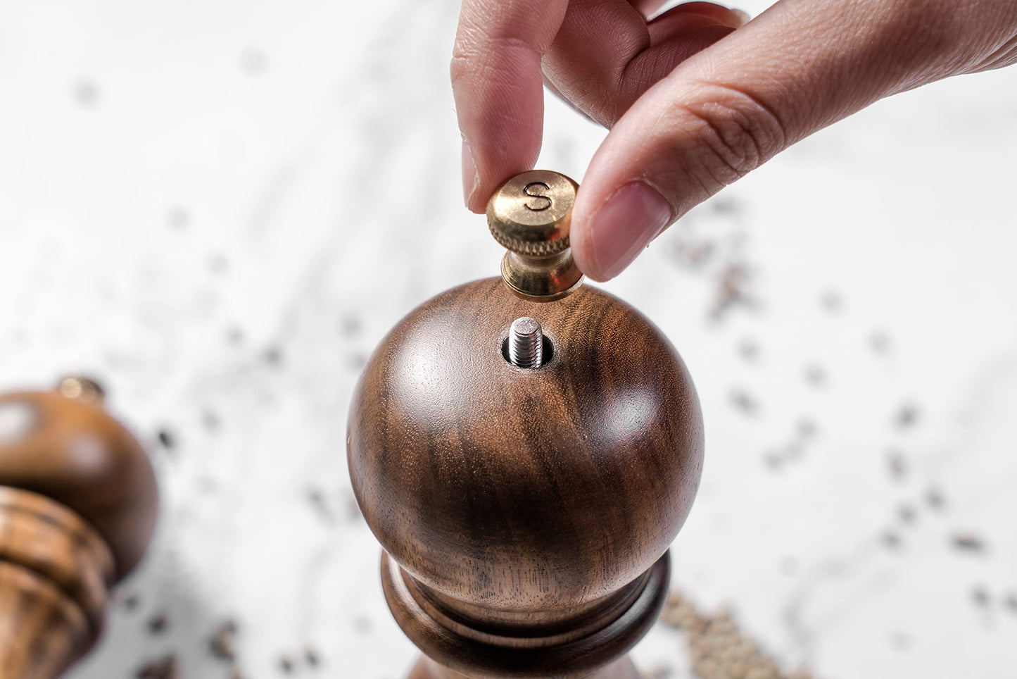 BILL.F Pepper Grinder,Wood Salt and Pepper Grinder Mills Sets, Acacia Wood Manual Salt Grinder Refillable Pepper Mill Sets with Adjustable Ceramic Grinding Rotor - 7 Inch-Set of 2