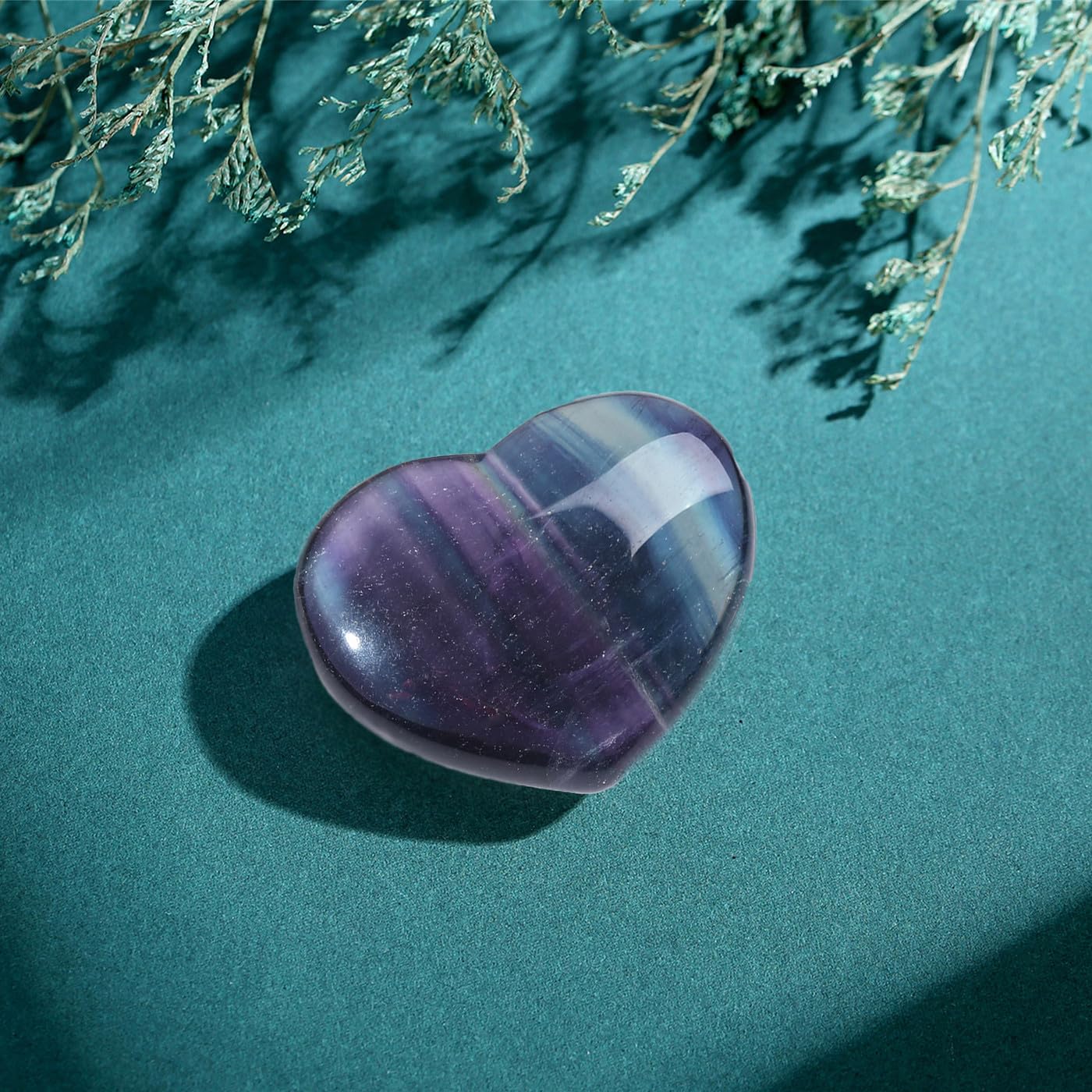 MAIBAOTA 45 mm Fluorite Crystals Large Heart Stone Healing Crystals Gifts for Women Natural Reiki Gemstone Polished Heart Shaped Rocks Meditation