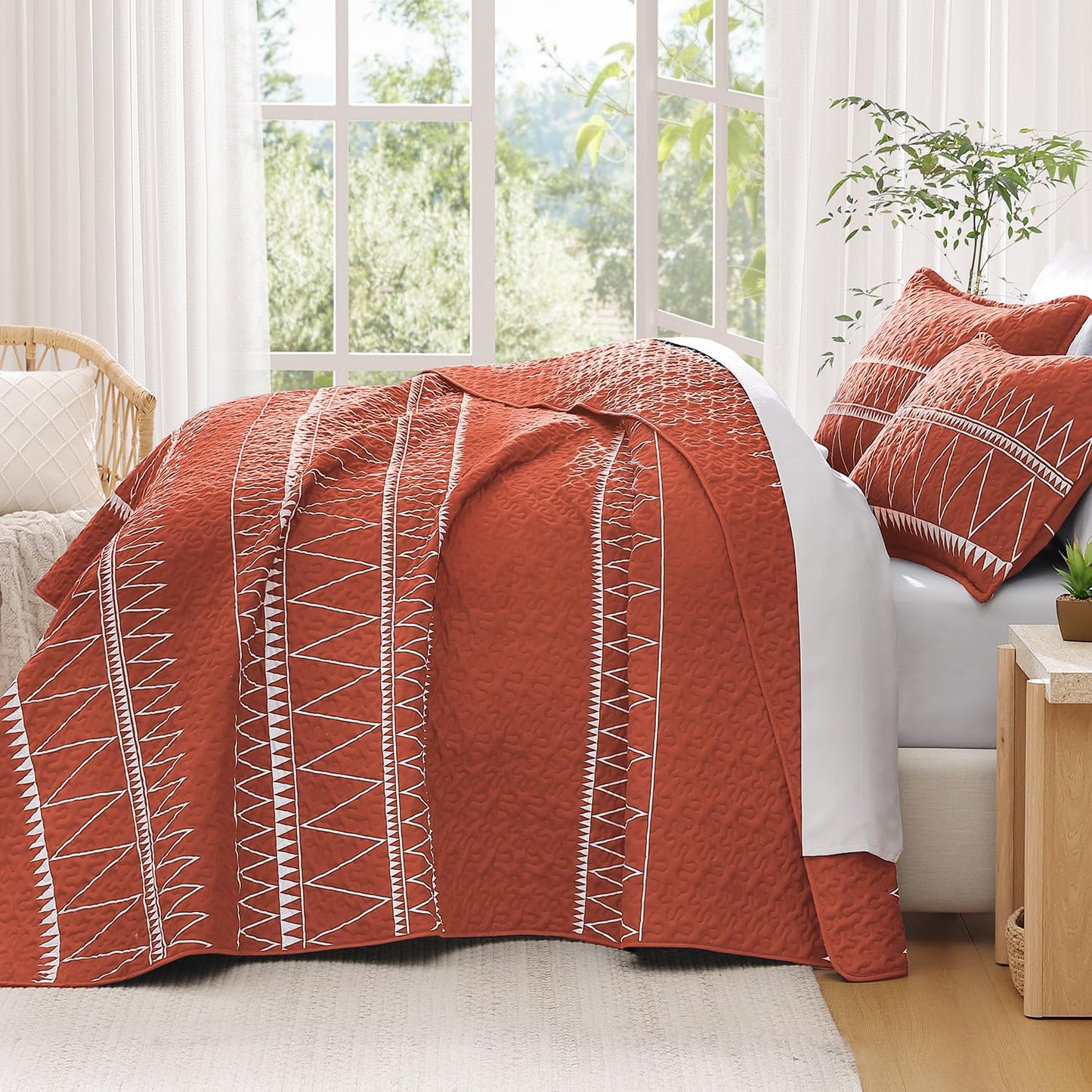 Andency Terracotta California King Quilt Set, 3 Pieces Boho Lightweight Soft Striped Cal King Bedspread for All Season (112"x104"), Printed Bohemian Polyester Reversible Coverlet Comforter Sets