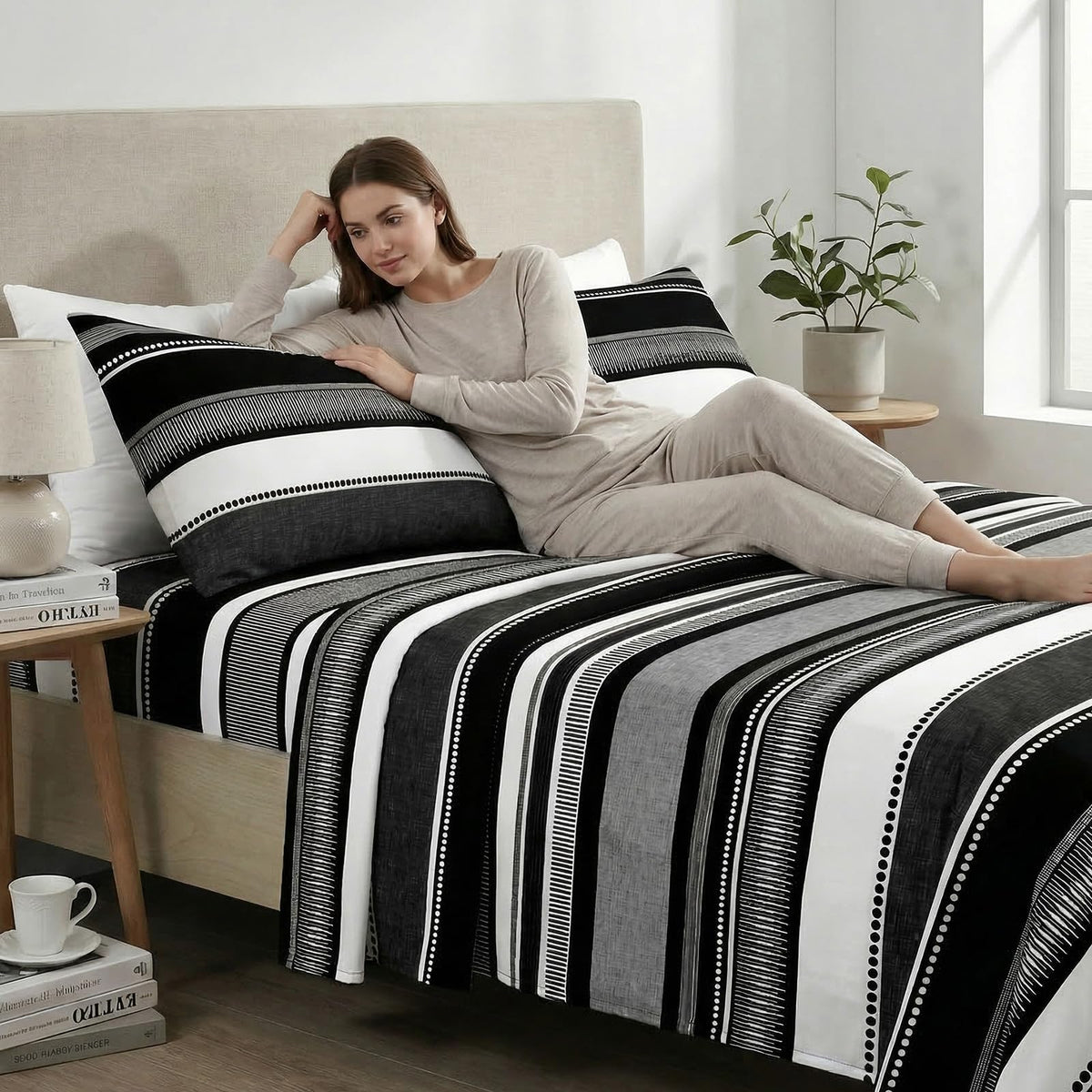 YIYEA King Size Sheets Set, Premium Double Brushed Microfiber Bed Sheet Set for All Season, Soft Breathable, 16" Deep Pocket, Shrinkage and Fade Resistant, 4PC, King