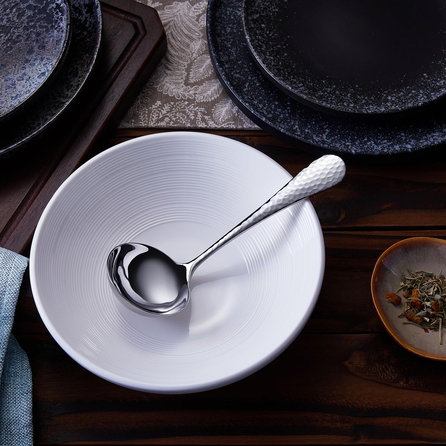 KEAWELL Premium 7.3" Hammered Gravy Ladle – 18/10 Stainless Steel – Exquisite Blend of Elegance and Functionality – Dishwasher Safe
