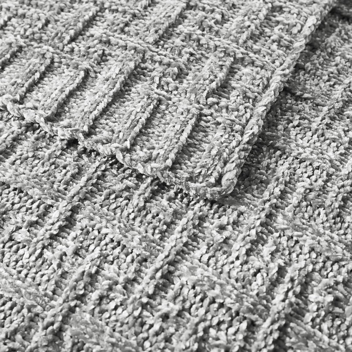 RUDONG M Dark Grey Chenille Knit Throw Blanket, Cozy Soft Cable Knitted Blankets, Warm Chenille Knitted Blanket for All Seasons, Textured Fluffy Throw Blanket for Couch, Bed, Sofa, 50"x 60"