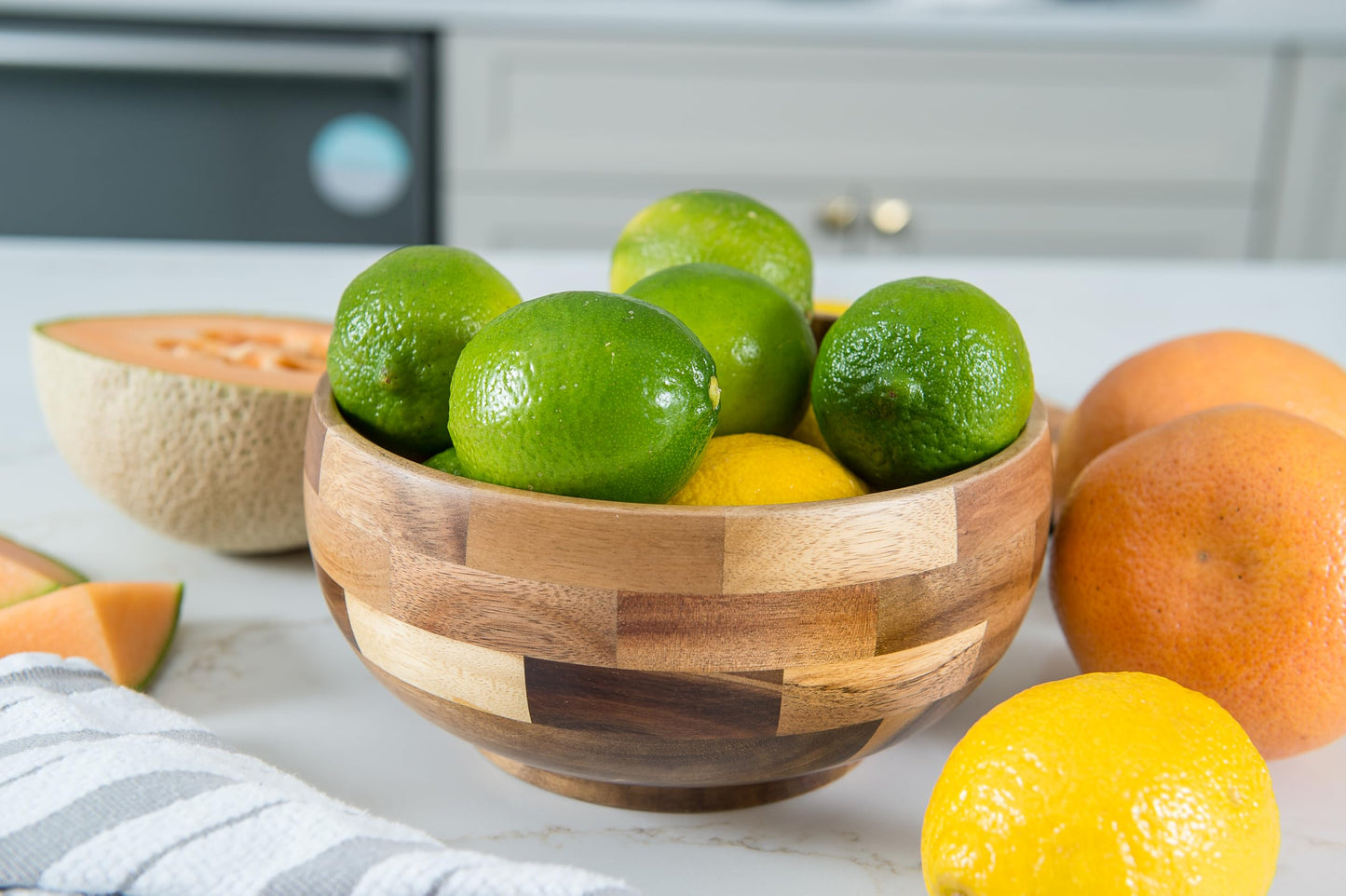 Lipper International Acacia Round Serving Bowl for Pasta, Fruits, Salads, or Popcorn, 8" Diameter x 3.25" Height, Single Bowl