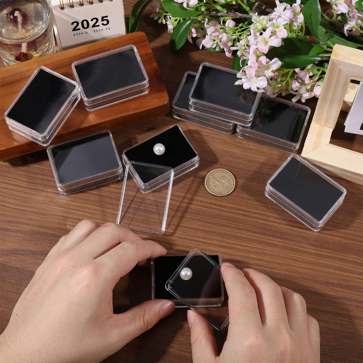 CHGCRAFT 10Pcs Clear Gemstone Display Box Small Loose Diamond Gemstone Display Case Plastic Containers Holder with Clear Top Lids and Sponge, Black