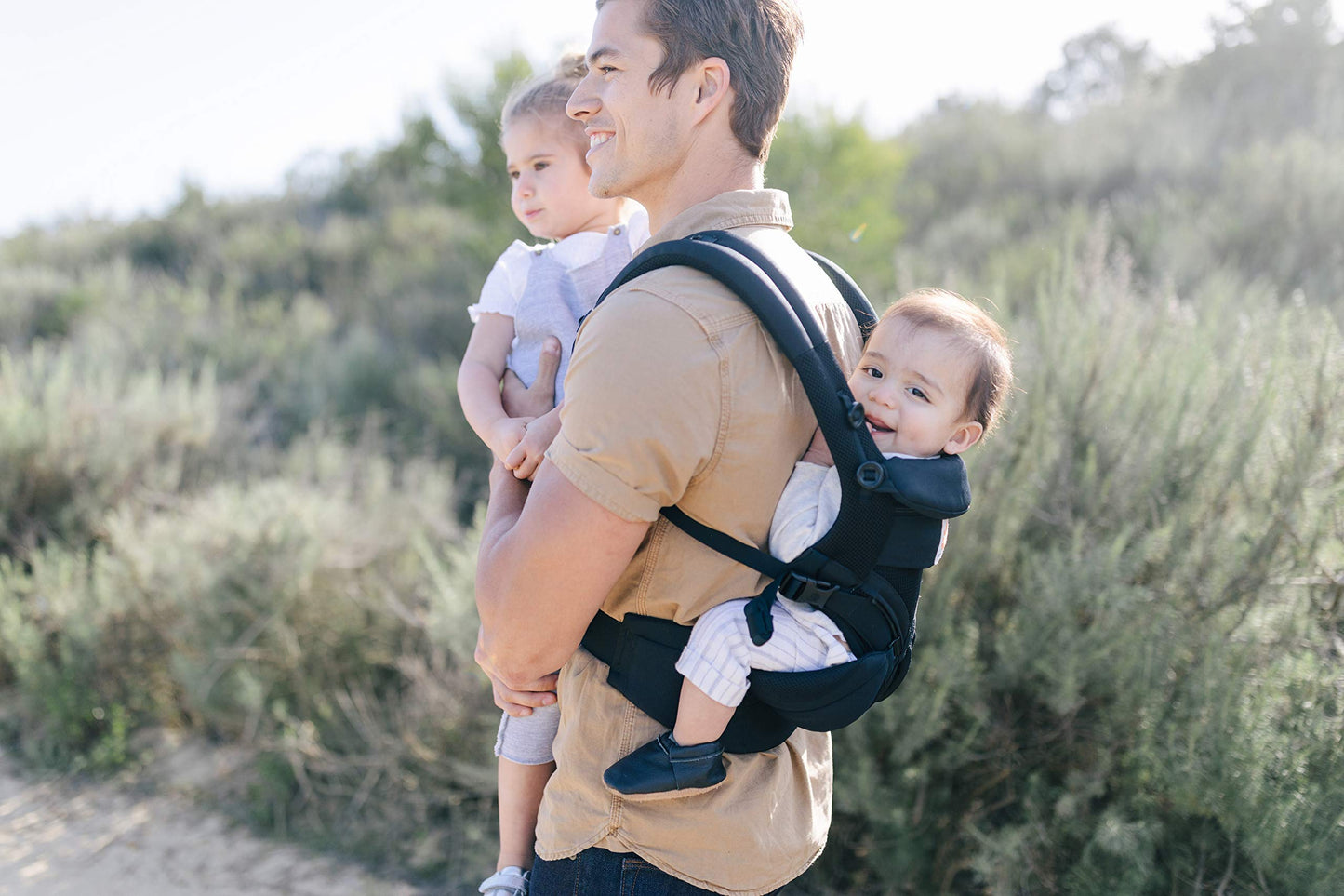 Ergobaby Baby Carrier Omni 360 Cool Air Mesh, 4-Positions for Newborn to Toddler (0-3 yrs), Ergonomic Child Carrier & Backpack, Onyx Black
