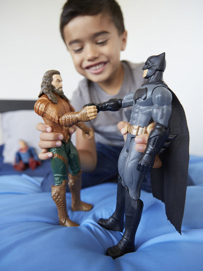 Mattel FGG79 - Batman 12 Inch Action Figure - Justice League Toy - DC Comics Dark Knight 30 cm