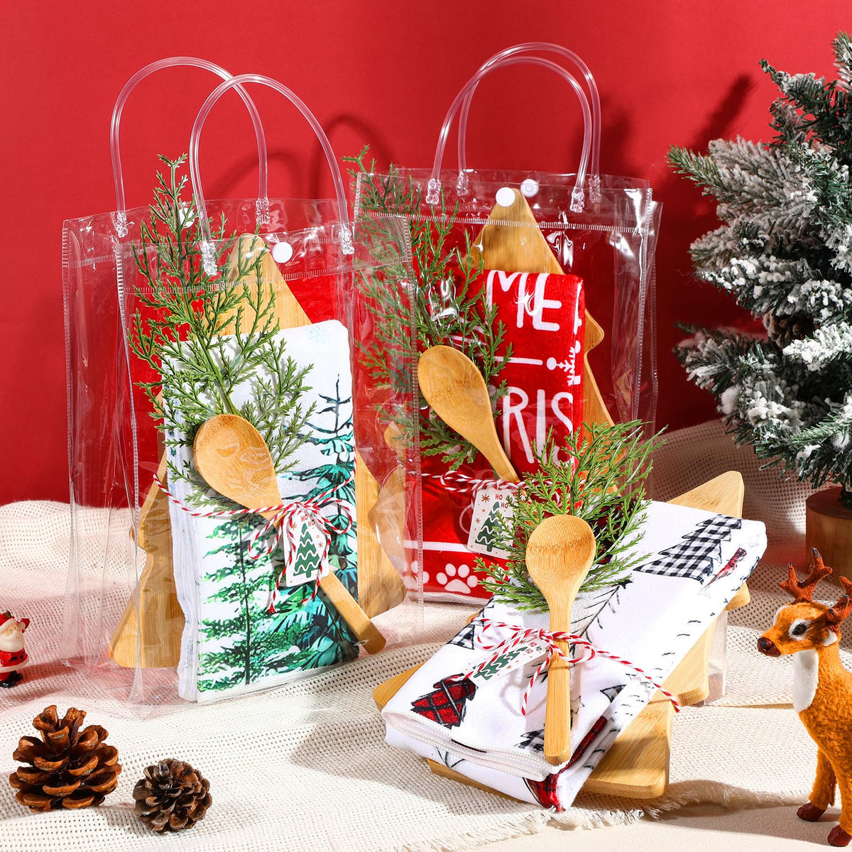AceOrbit 37 Pcs Christmas Kitchen Gift Set Christmas Tree Bamboo Serving Board Xmas Supplies with Wood Spoon Kitchen Towel Card Holiday Gift Bags for Xmas Holiday Party Decor