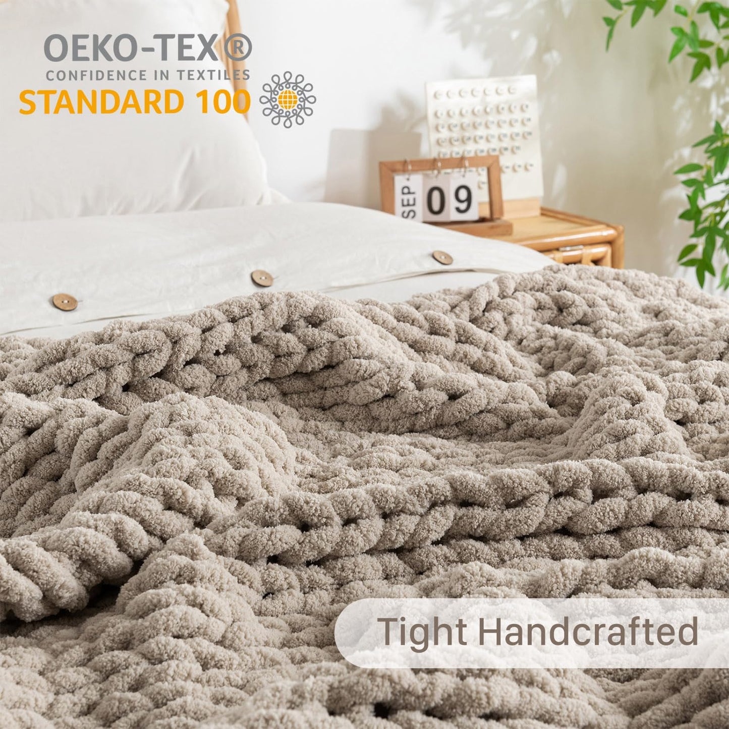 LAST MODA Chunky Knit Blanket Throw, 100% Hand Knit Throw Blanket Handmade Chenille Cable Knit Throw for Couch, Stylish Cozy Soft Rope Knot Crochet Blanket for Home Decor, Beige Linen, 50x60 Inches