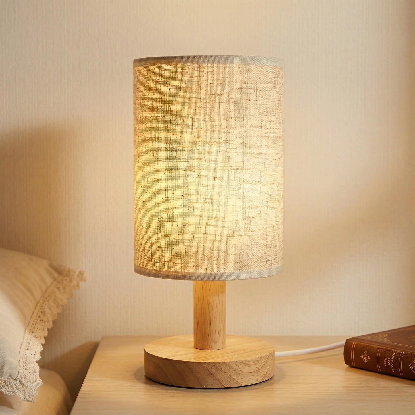 Puzipha Small Bedside Table Lamp with USB Powered, Minimalist Rustic Wood Base &Linen Shade, 2700K Warm Eye-Care Night Light, Farmhouse Boho Nightstand Lamp for Bedroom Dorm Nursery Kids Room Kitchen