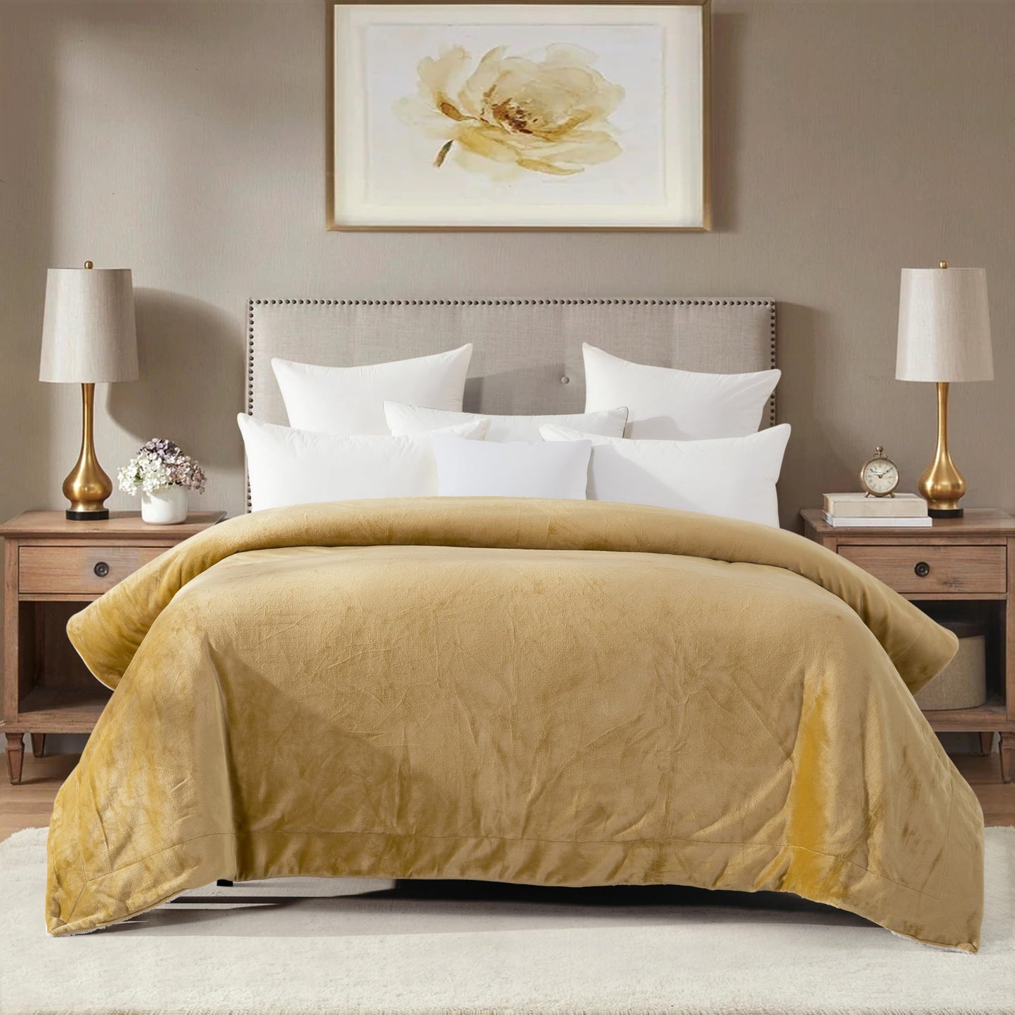 Mocassi Premium Ultra-Soft Flannel Fleece Sherpa Throw Blanket - Warm Cozy Reversible Plush Micromink Blanket for Couch, Bed and Sofa - Fluffy, Christmas Winter Bedding Gift, Queen, Gold