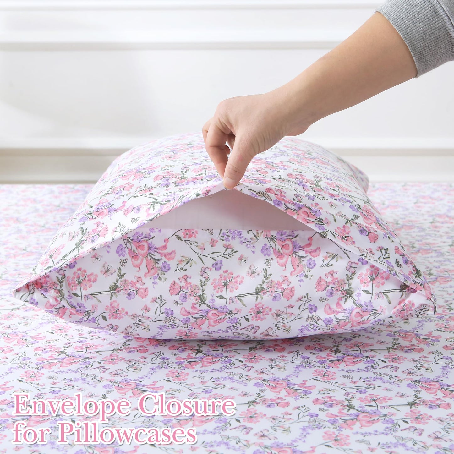 Mooreeke Cozy Vintage Microfiber Printed King Sheet Set - Soft Breathable Percale Cotton Floral Bed Sheets with Deep Pocket - Non-Slip Fitted Design - Pink Purple Flowers Pattern