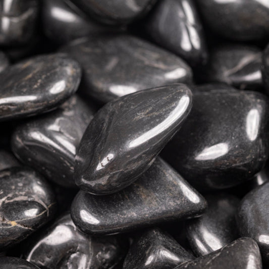 MSI Decorative Black Super Polished 0.25 in. to 0.75 in. Quartzite Pebbles 40 lb. Bag